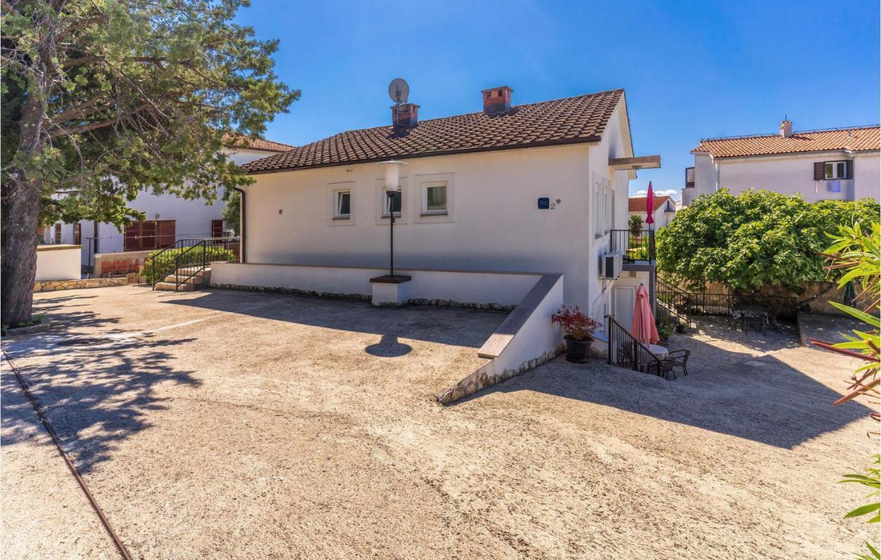 Cozy Apartment In Krk With Kitchen Krk Town Exterior photo